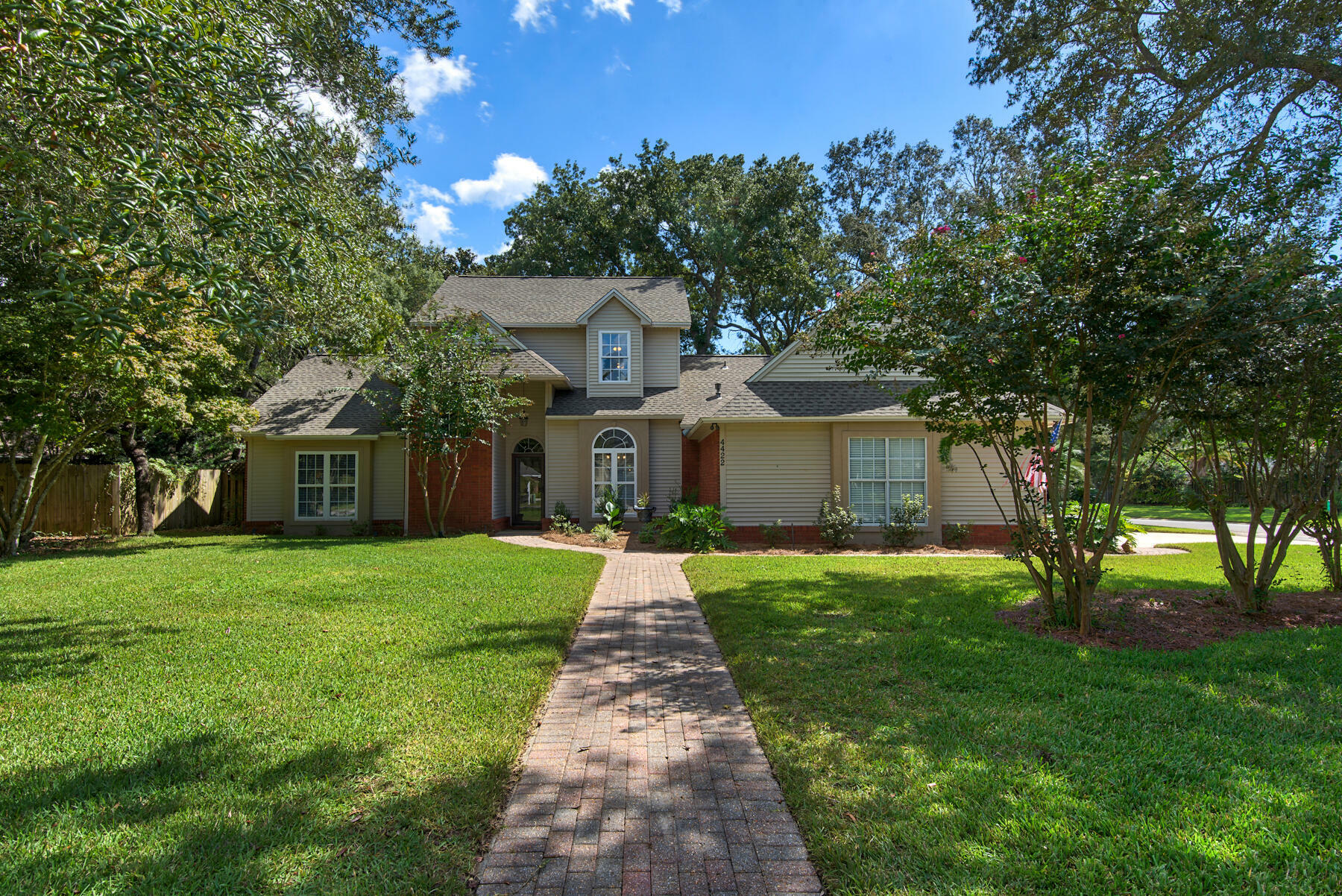 Property Photo:  4422 Windlake Drive  FL 32578 