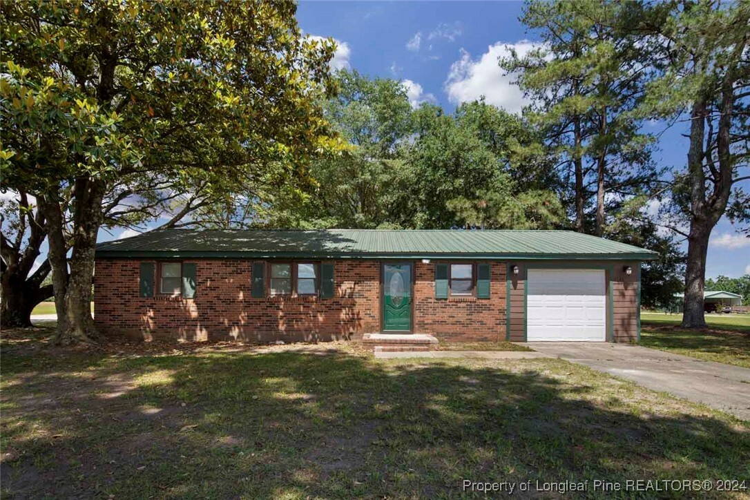 Property Photo:  1346 Rennert Road  NC 28360 