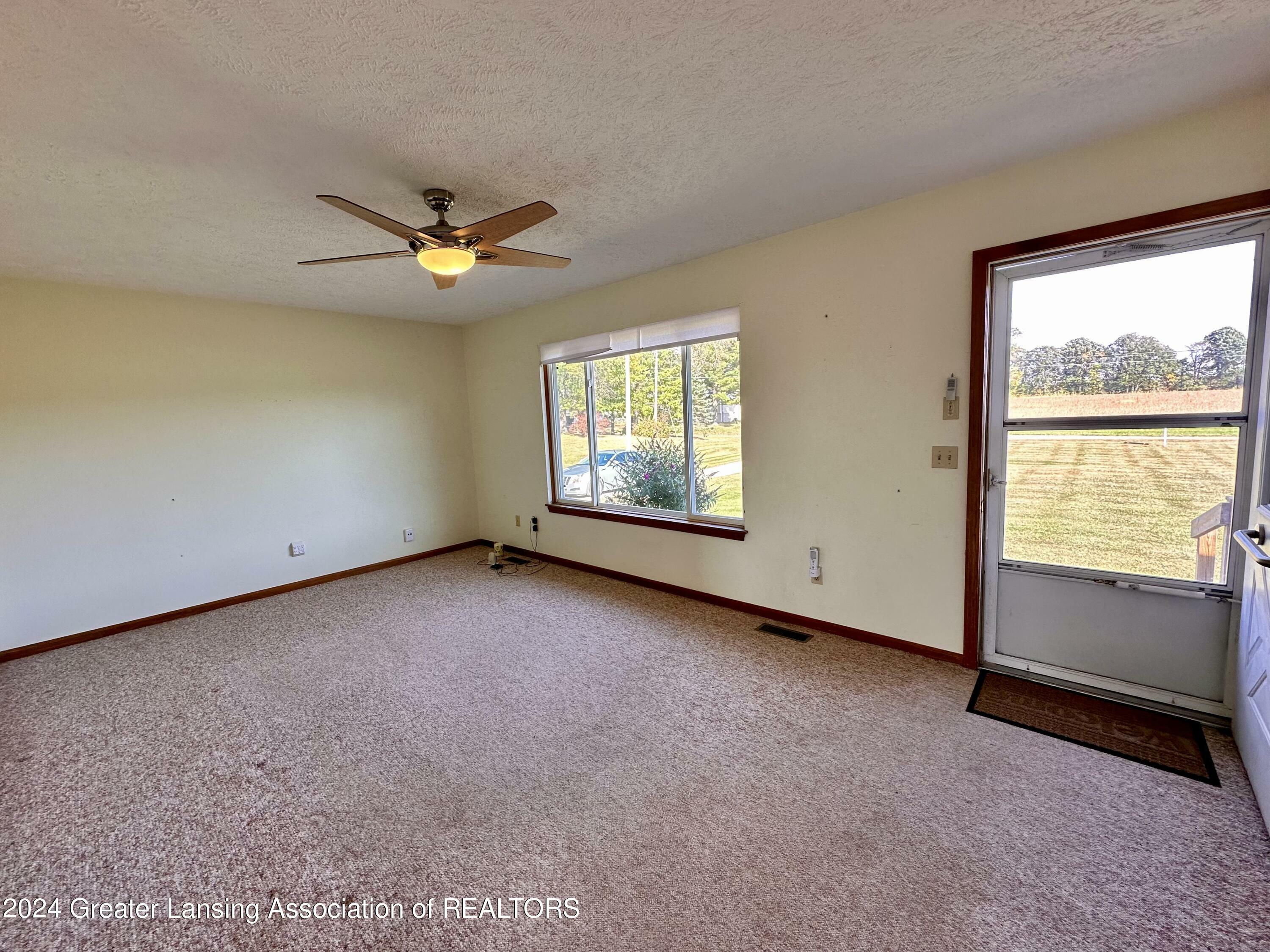 Property Photo:  4865 Knapp Street  MI 48821 