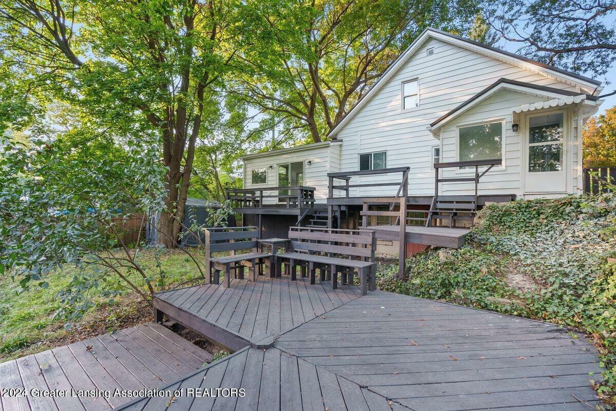 Property Photo:  709 Sadie Court  MI 48906 