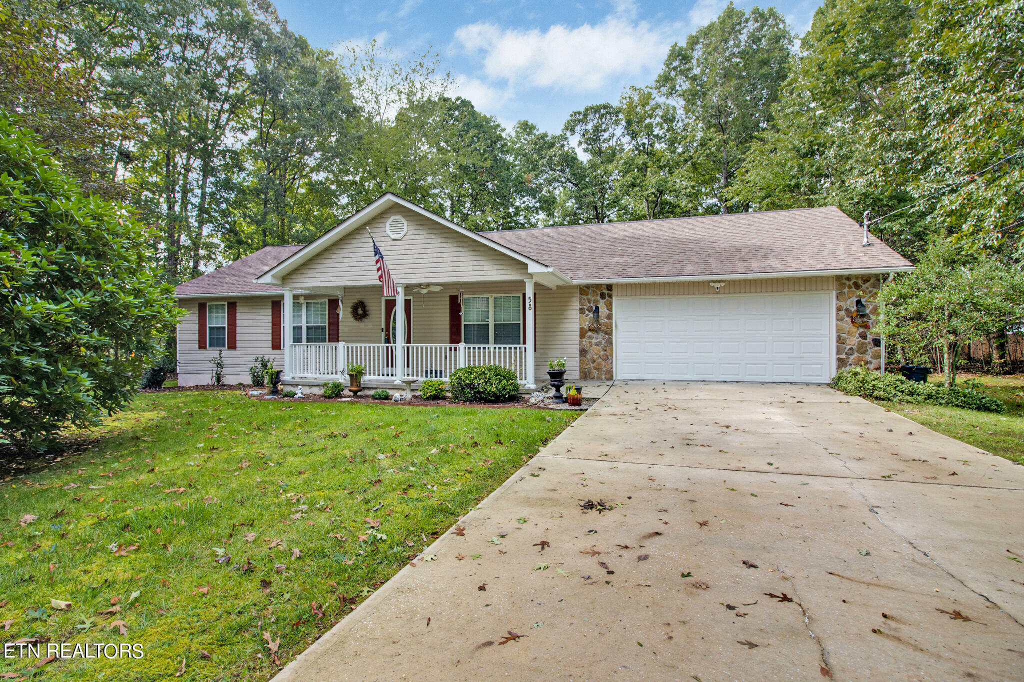 Property Photo:  58 Myrtle Court  TN 38555 