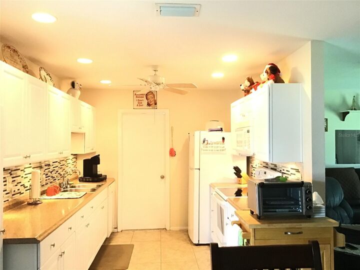 Property Photo:  7508 Parrish Street  FL 34287 