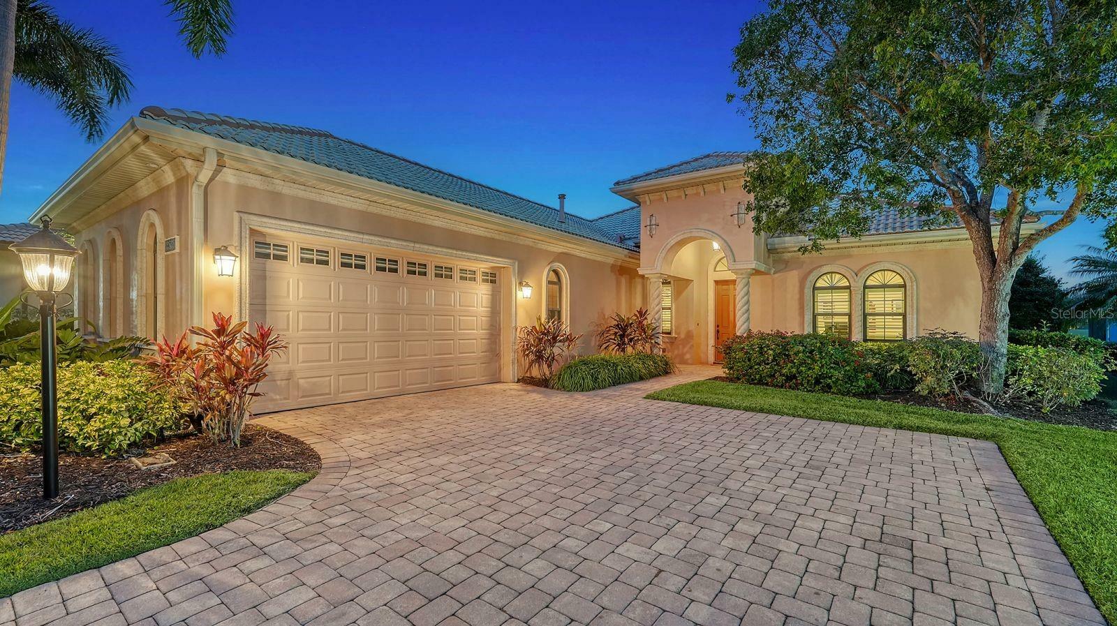 Property Photo:  14717 Leopard Creek Place  FL 34202 