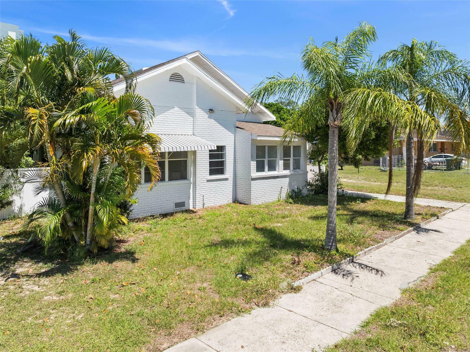 Property Photo:  751 Avenue B SW  FL 33880 