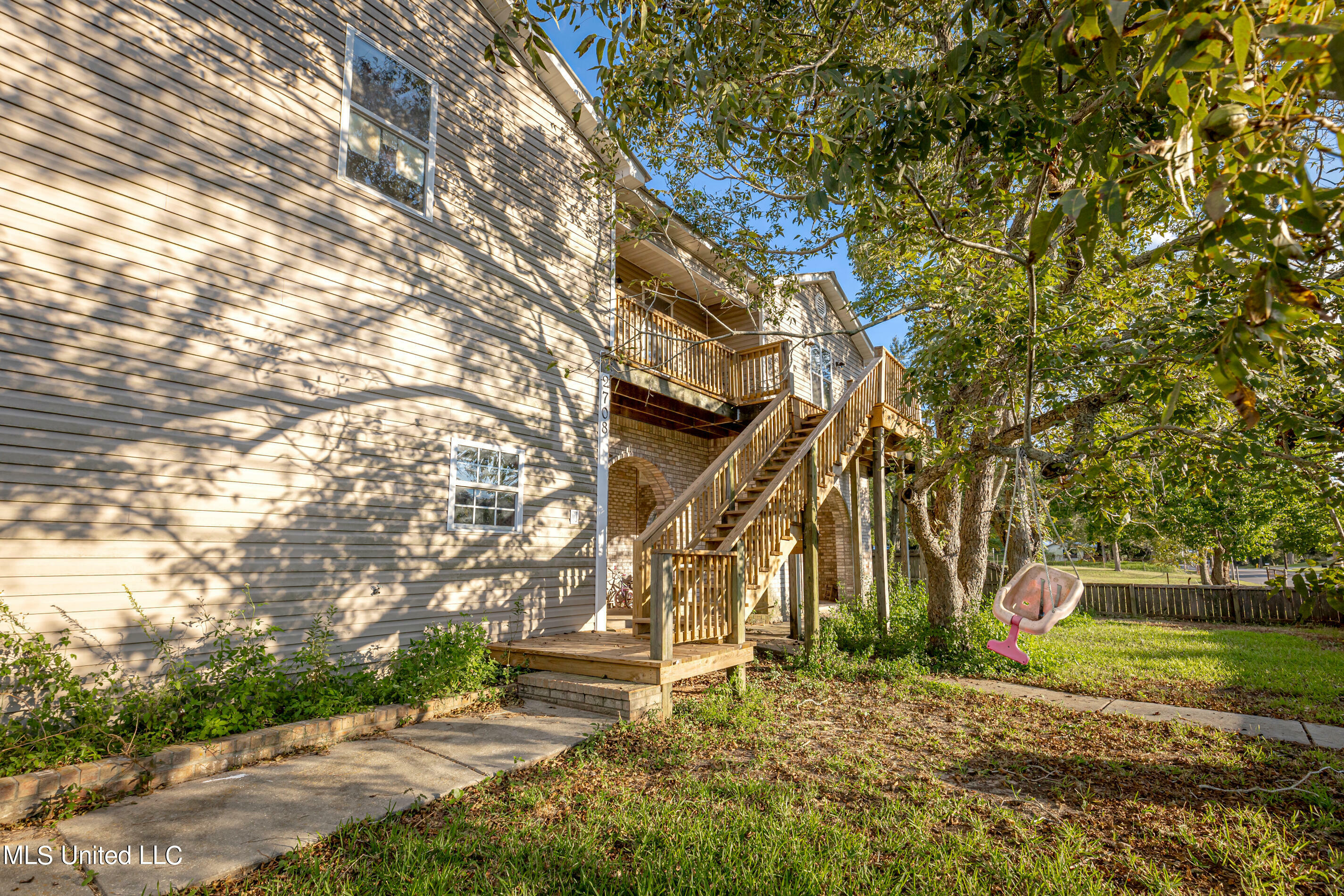 Property Photo:  2708 Canty Street  MS 39567 