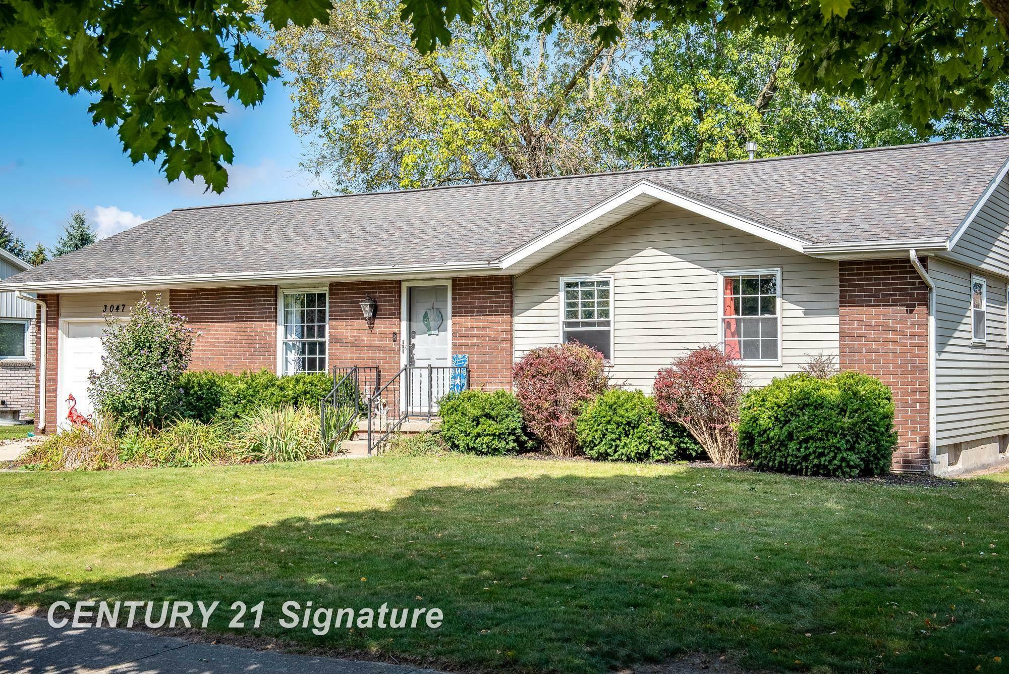 Property Photo:  3047 Coventry Drive  MI 48706 