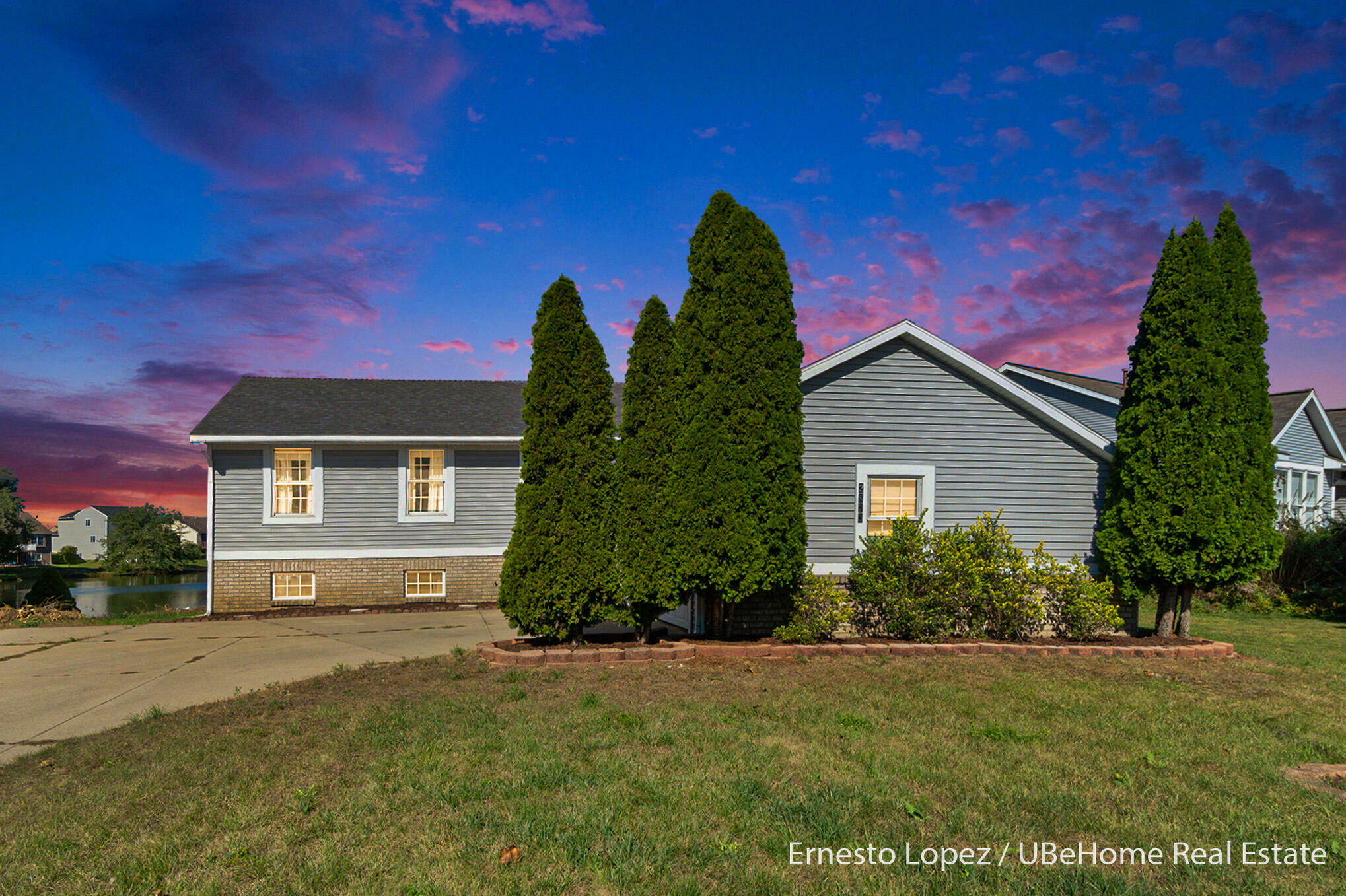 Property Photo:  2873 Riley Ridge Road  MI 49424 