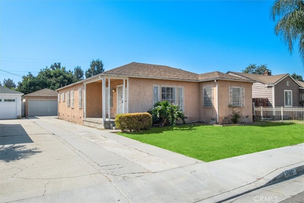Property Photo: 3700 Josephine Street CA 90262