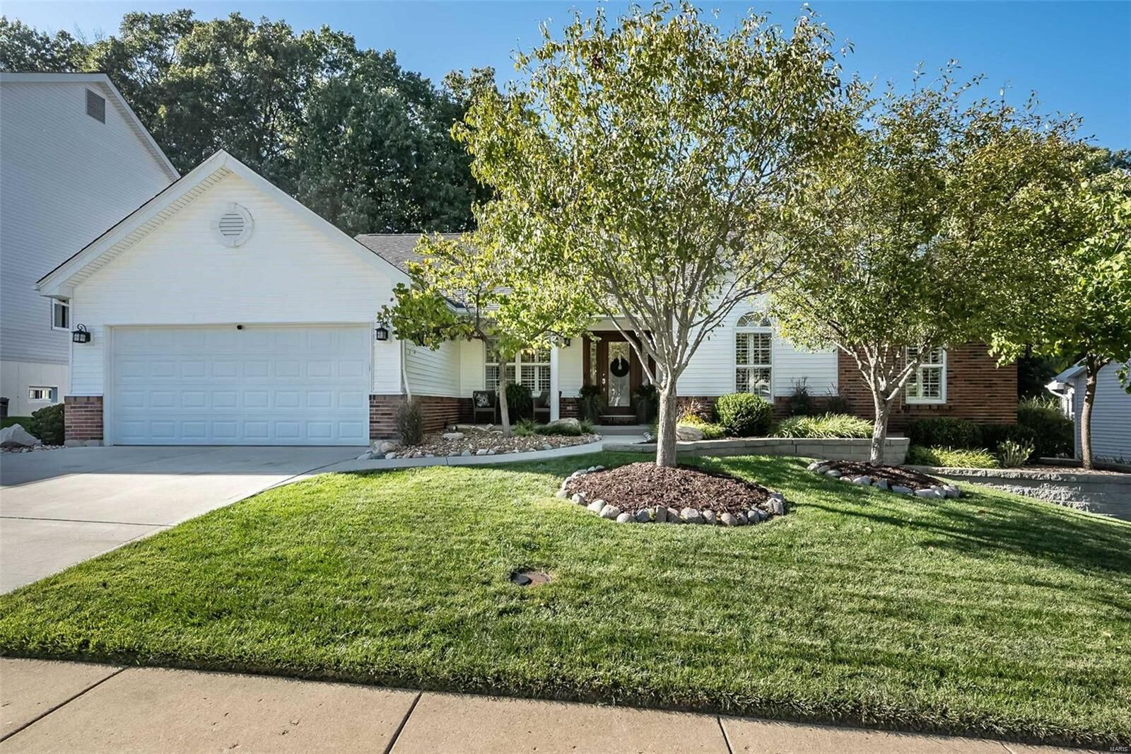 Property Photo: 2127 Dartmouth Gate Court MO 63011