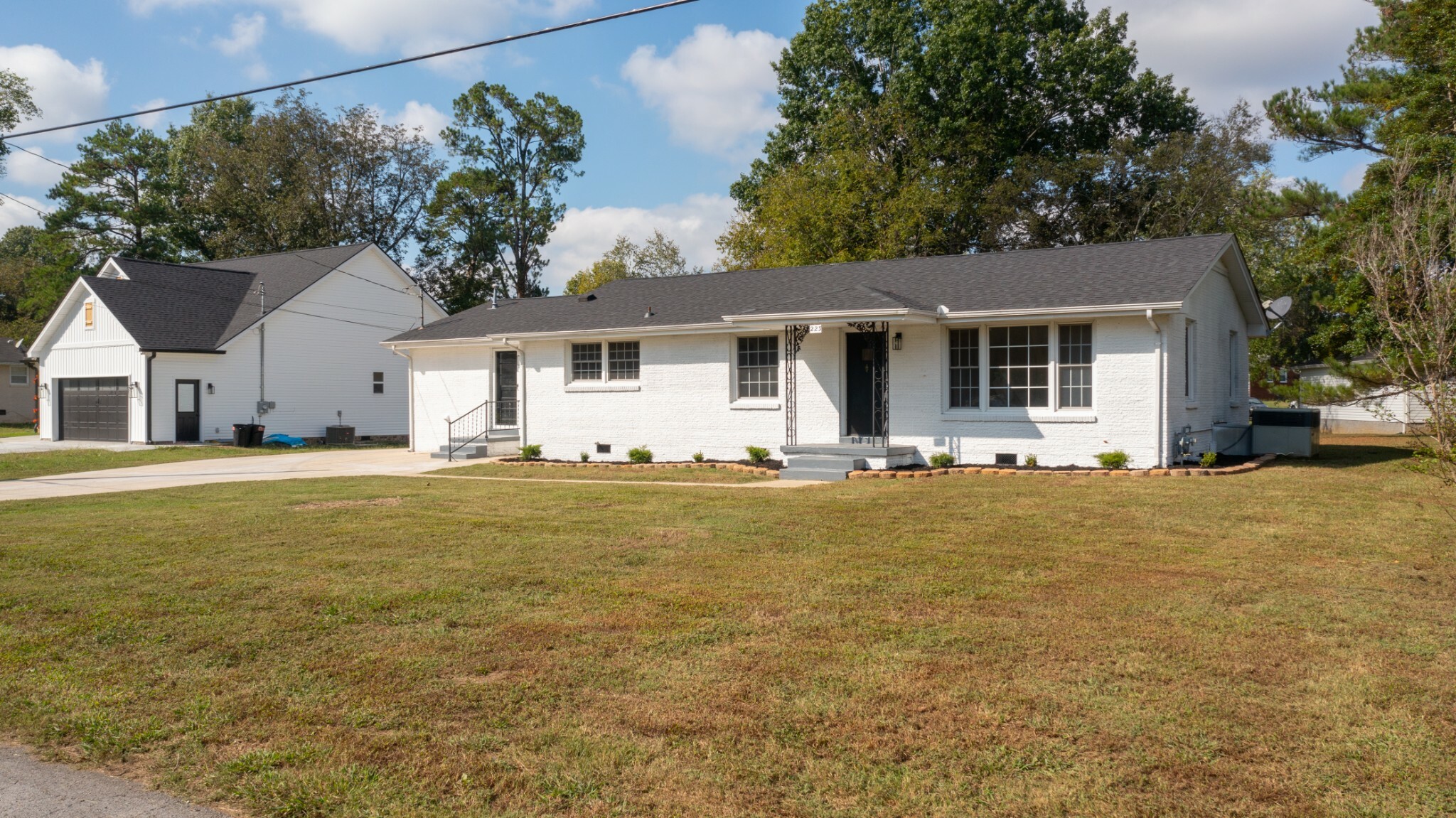 Property Photo:  223 Davis St  TN 37160 