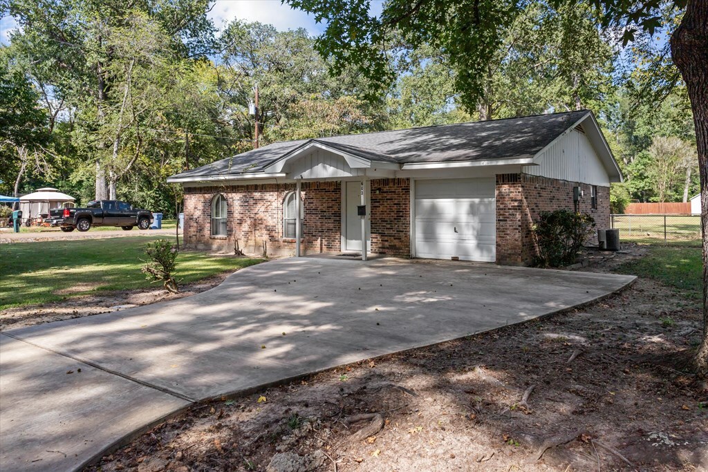 Property Photo:  602 Nathan  TX 75904 