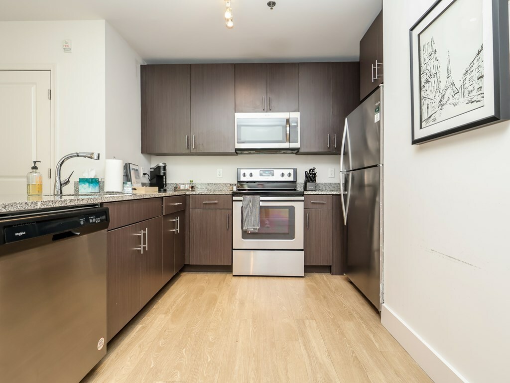 Property Photo:  514 Jackson Ave #201  MS 38655 