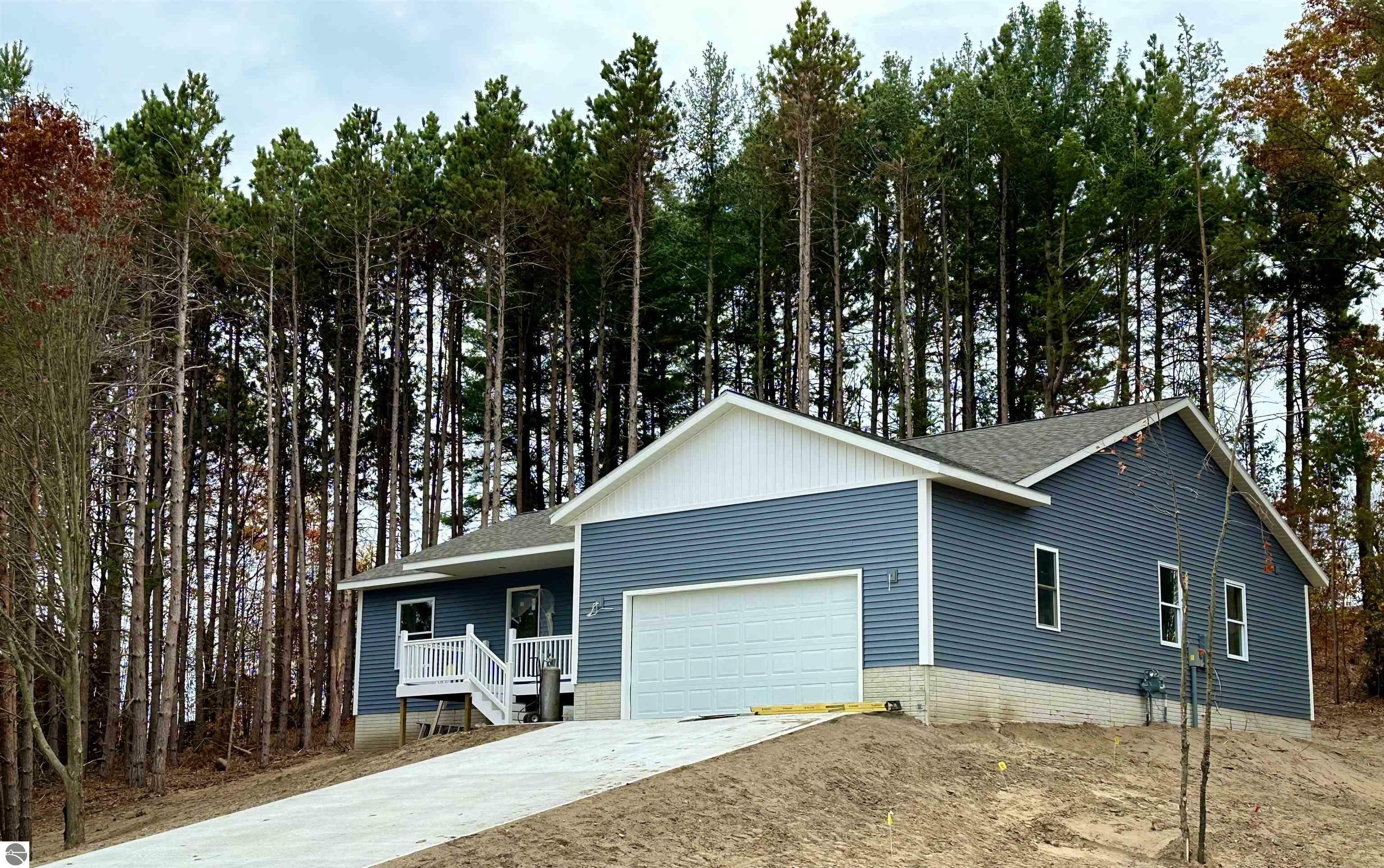 Property Photo:  1146 Farmington Drive  MI 49696 