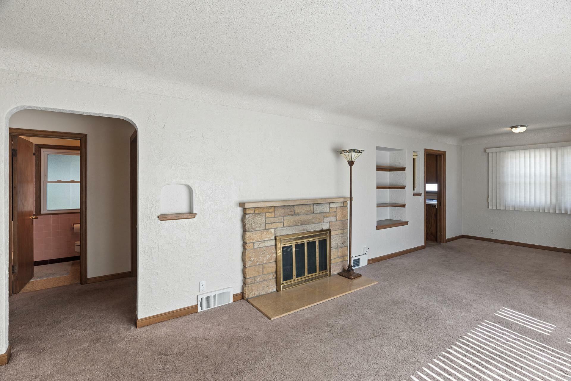 Property Photo:  2147 Ames Avenue  MN 55119 