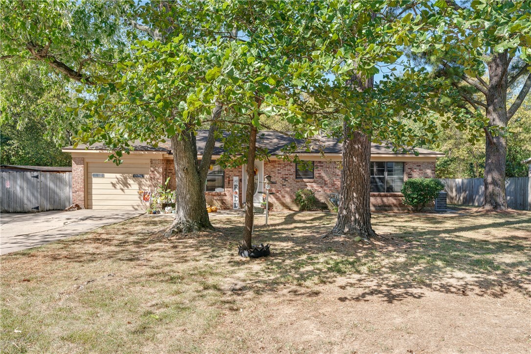 Property Photo:  1247 S Baldwin Avenue  AR 72701 