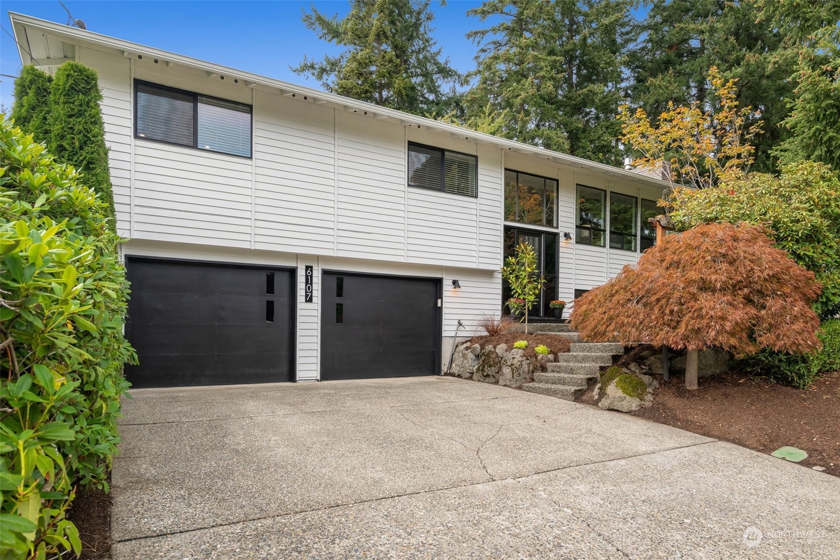 Property Photo:  6107 122nd Avenue SE  WA 98006 