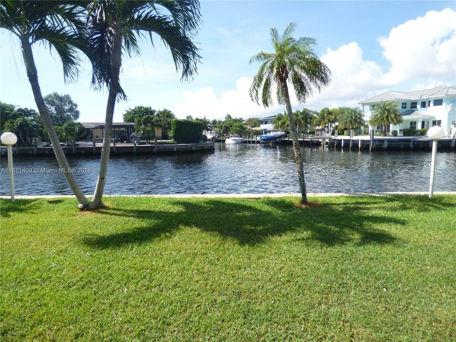 Property Photo:  1100 Pine Dr 107  FL 33060 