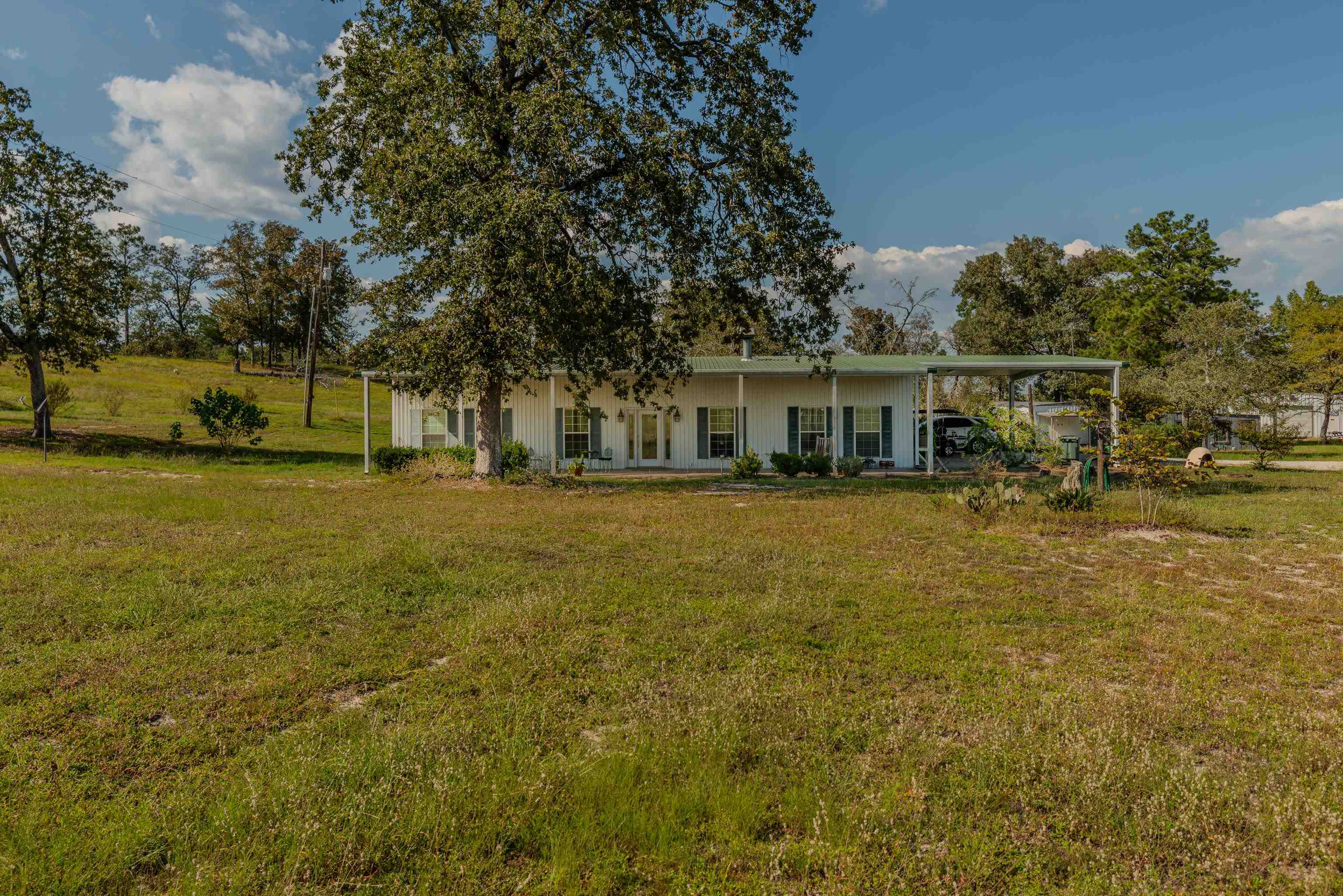 4647 Rec Road 255  Colmesneil TX 75938 photo