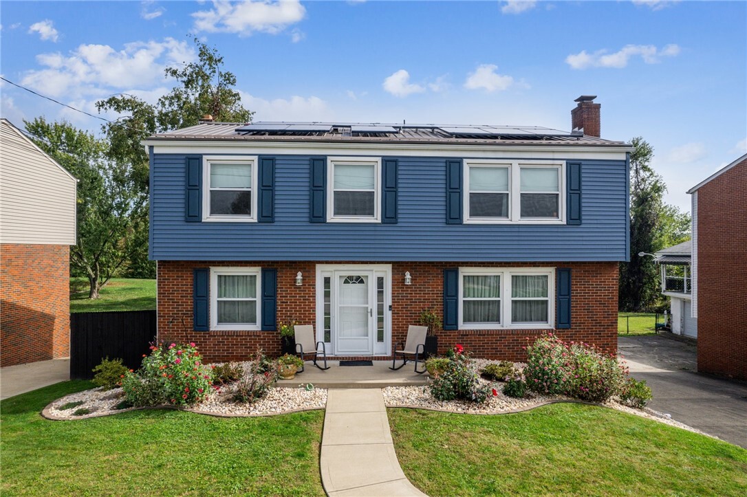Property Photo:  173 Conneaut Dr  PA 15239 