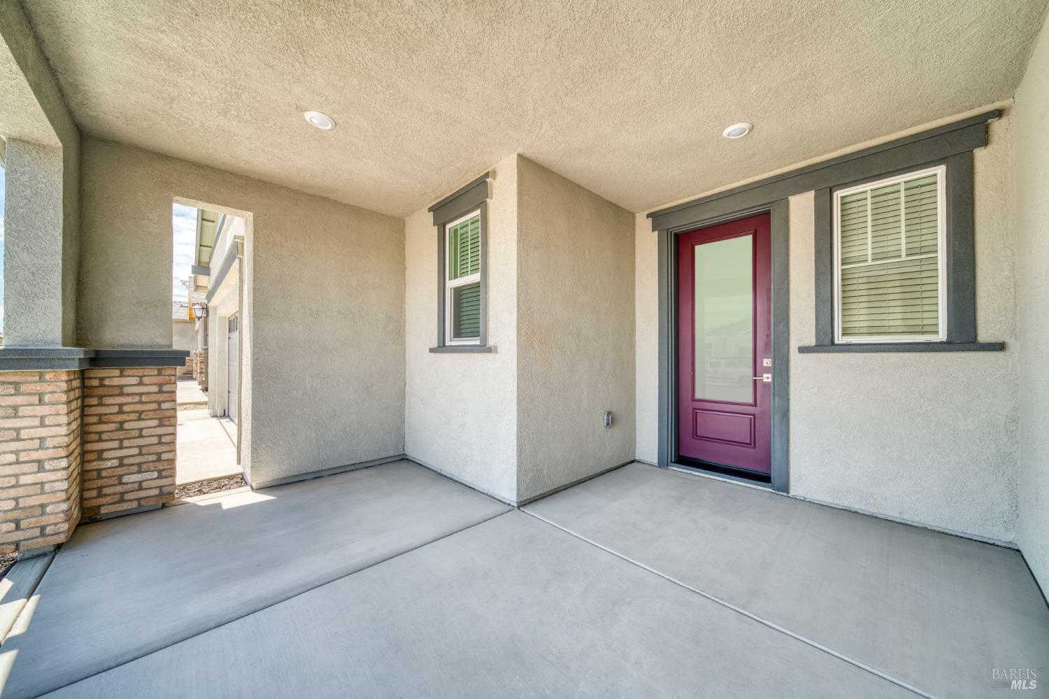 Property Photo:  2103 Rustic Oak Lane  CA 94571 