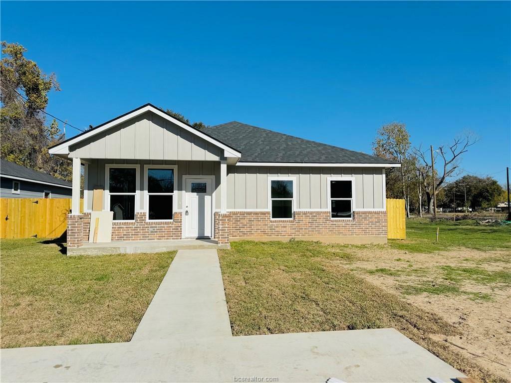 Property Photo:  602 North Houston Street  TX 77859 