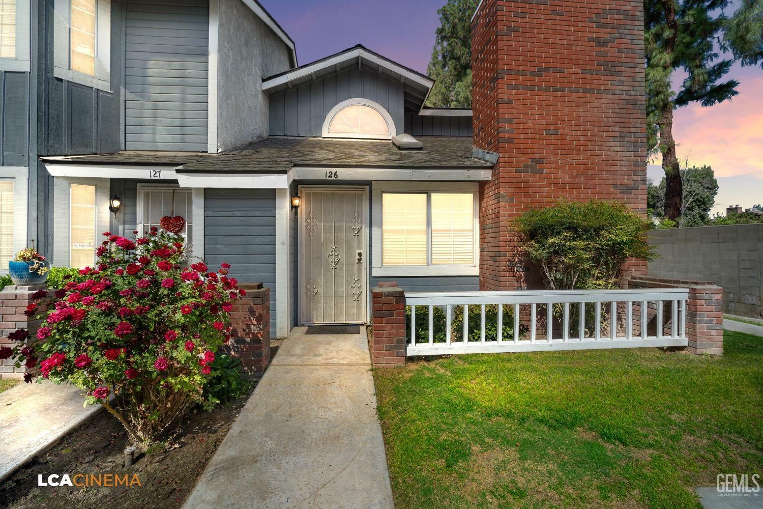 Property Photo:  2600 Brookside Drive 126  CA 93311 