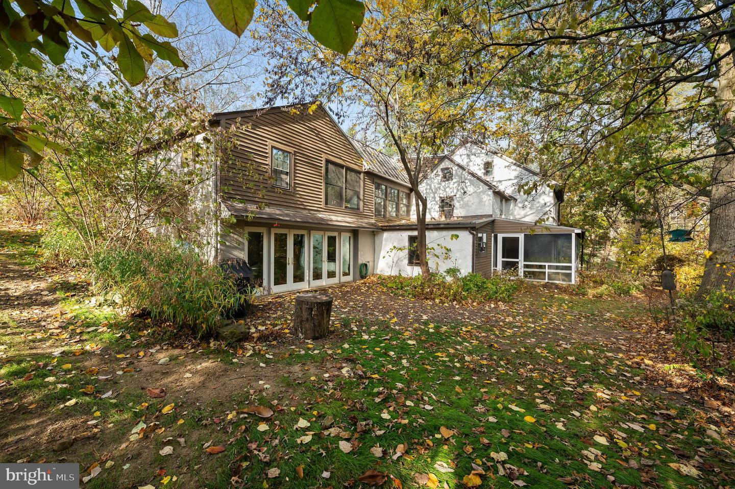 Property Photo:  383 Olde House Lane  PA 19063 