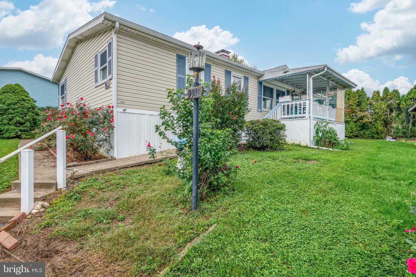 Property Photo:  511 Pheasant Ridge Circle  PA 17603 