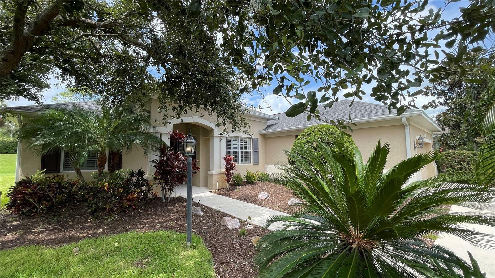 Property Photo:  7704 Drayton Circle  FL 34201 