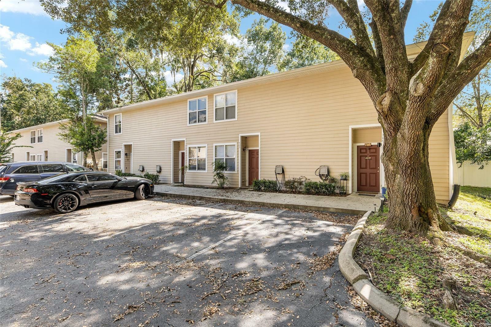 Property Photo: 1710 NW 7th Street 702 FL 32609