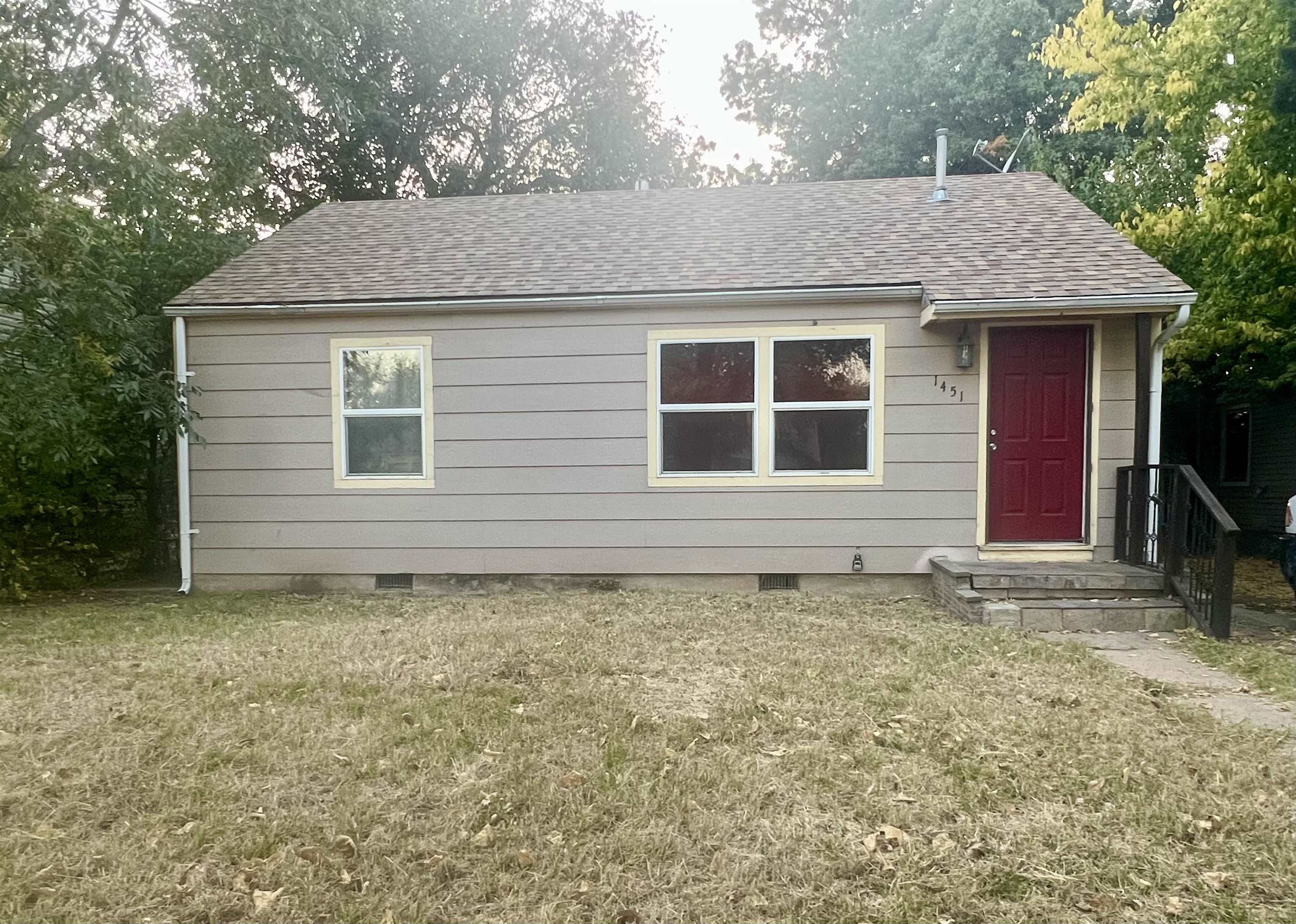 Property Photo:  1451 N Minnesota Ave  KS 67214 