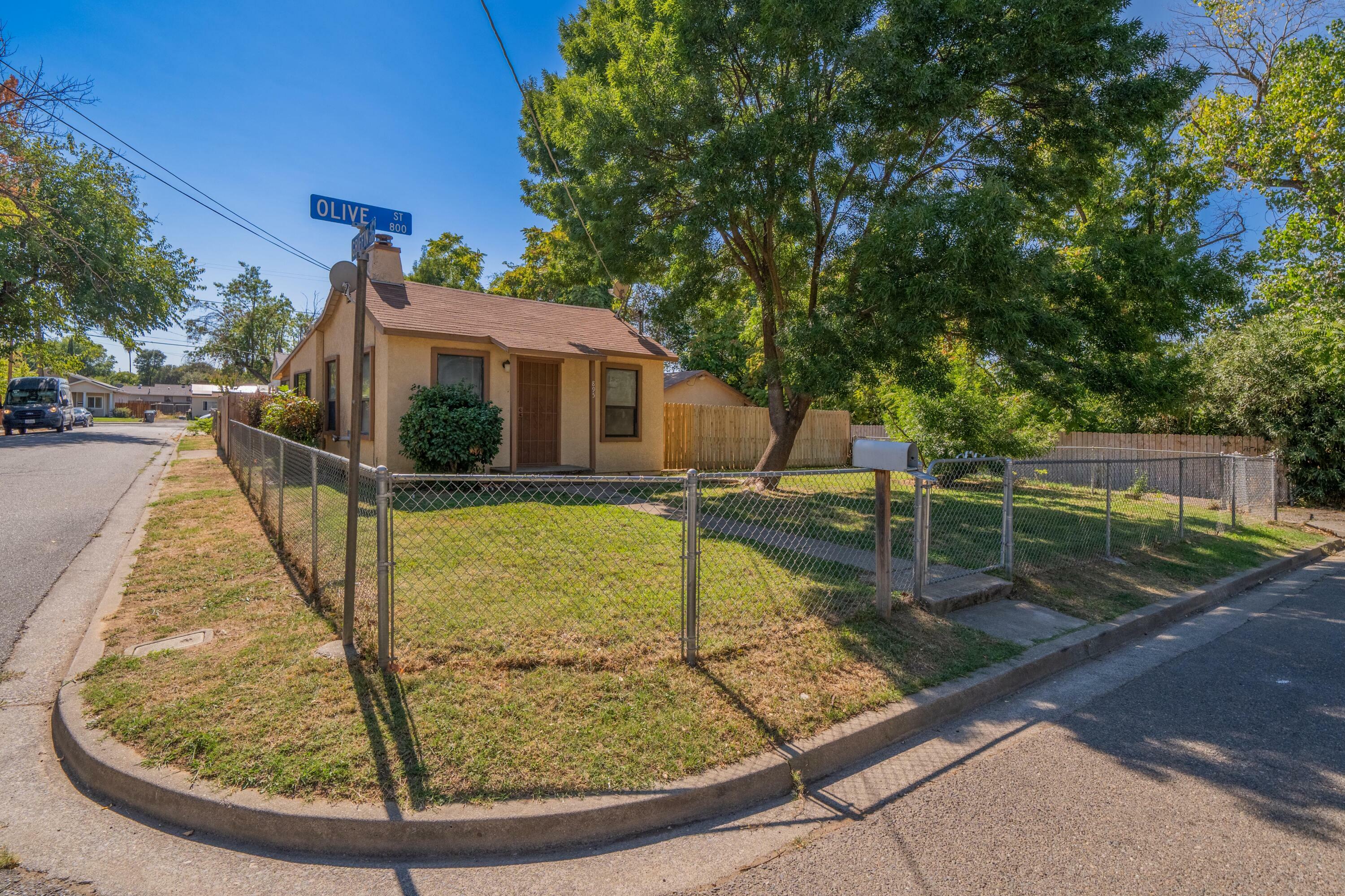 Property Photo:  895 Olive Street  CA 96080 