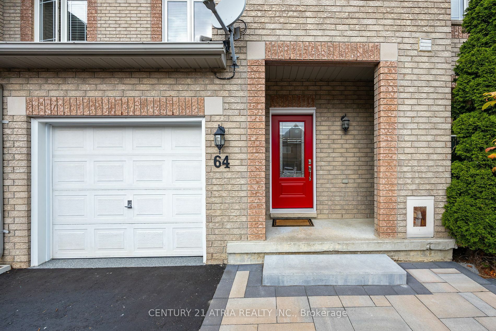 Photo de la propriété:  64 Bilbrough St  ON L4G 7W4 