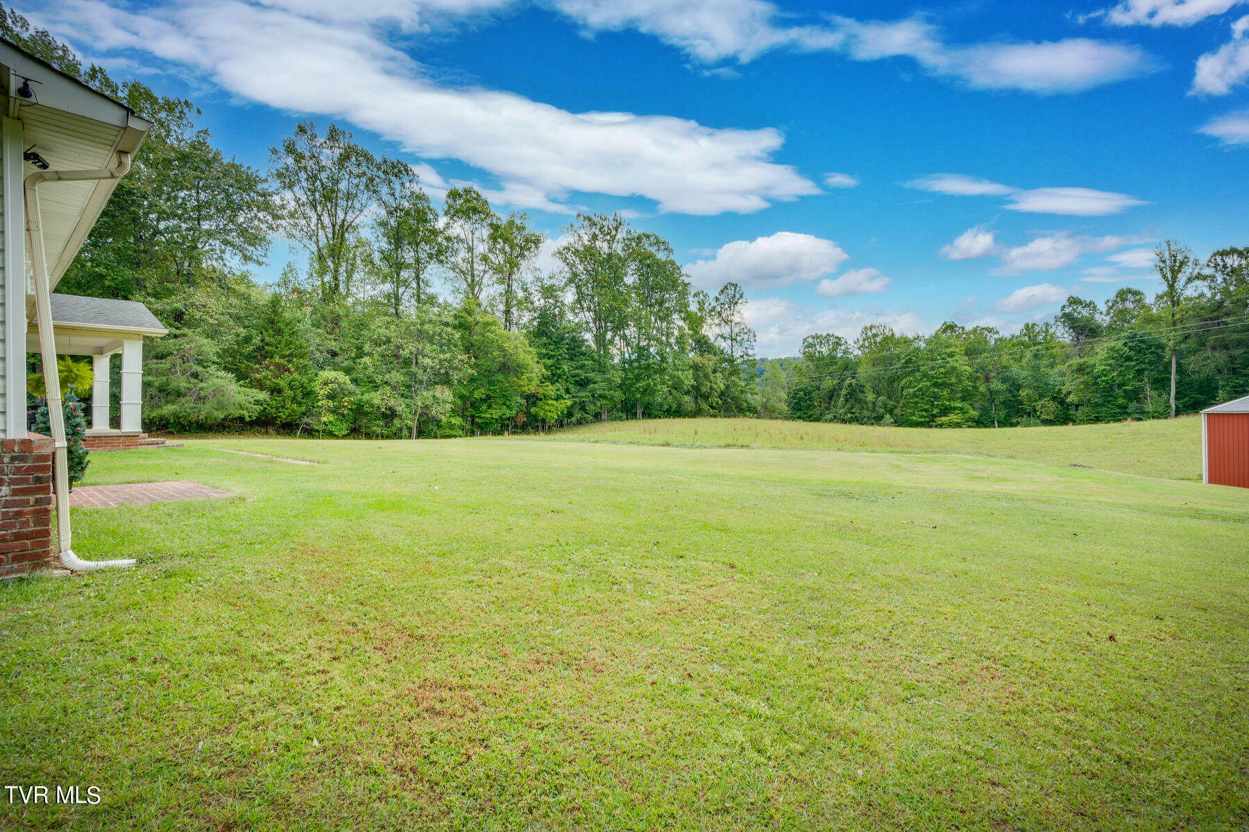 Property Photo:  5596 Twin Springs Rd  VA 24245 