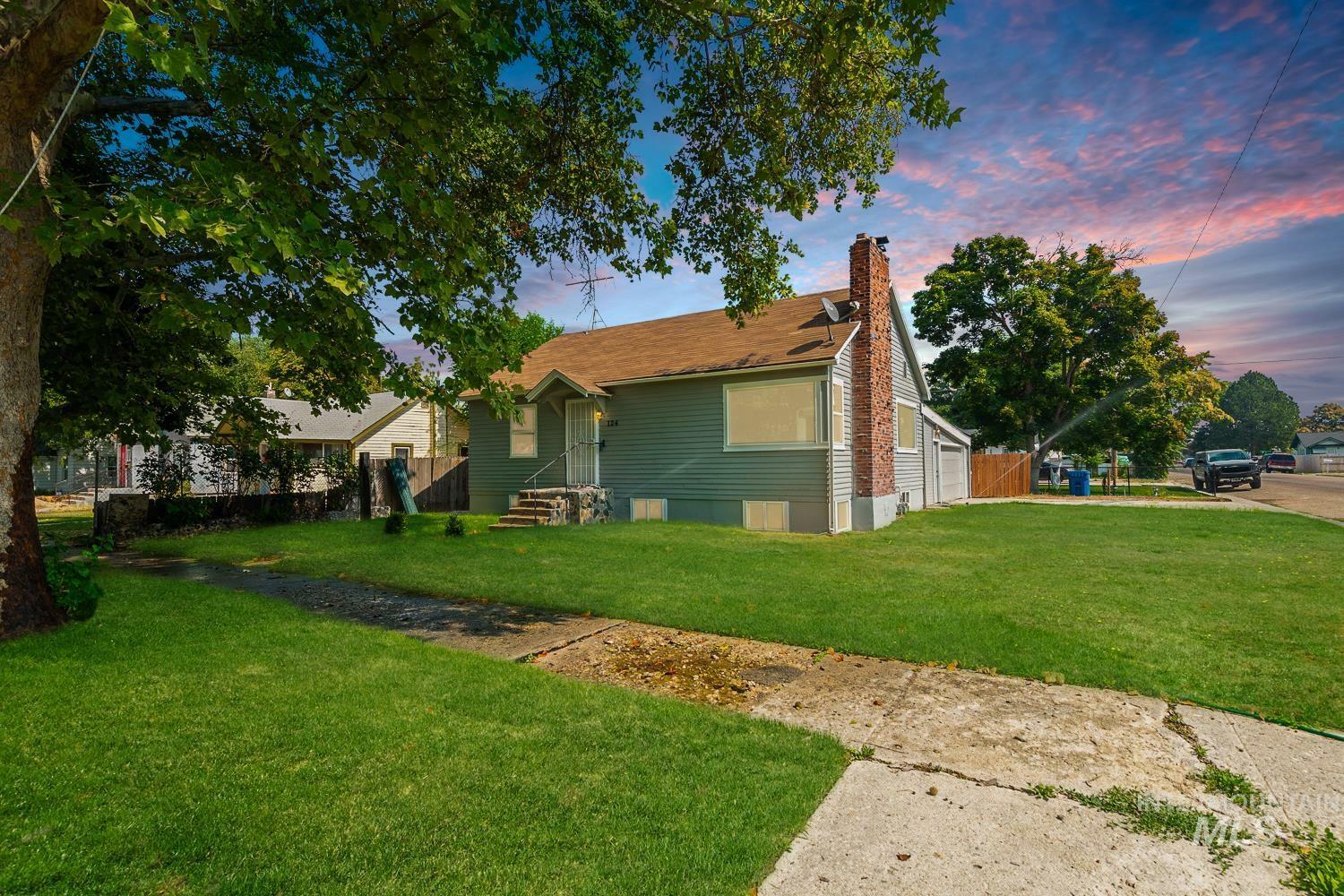 124 S Juniper St.  Nampa ID 83686 photo