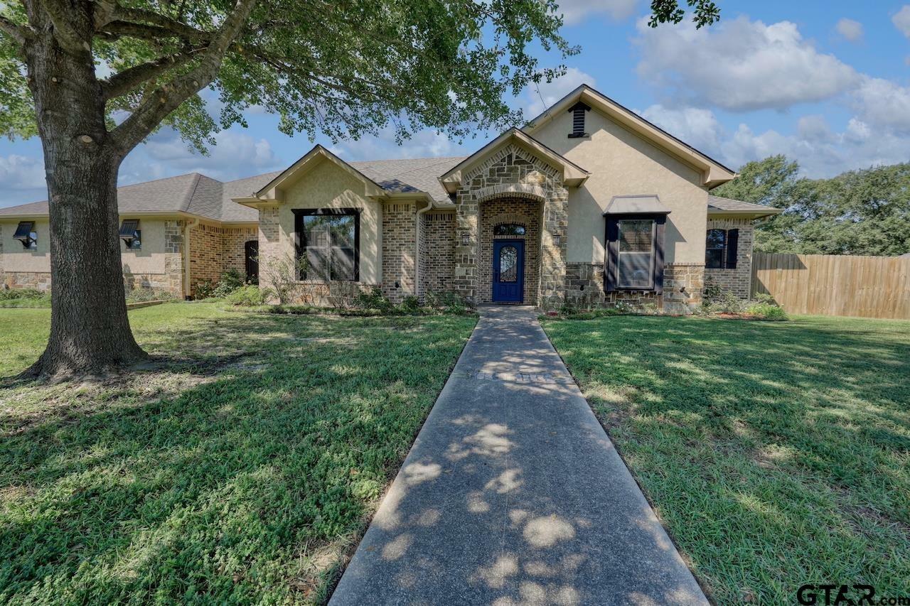 Property Photo: 19521 Sandhill Lane TX 75762
