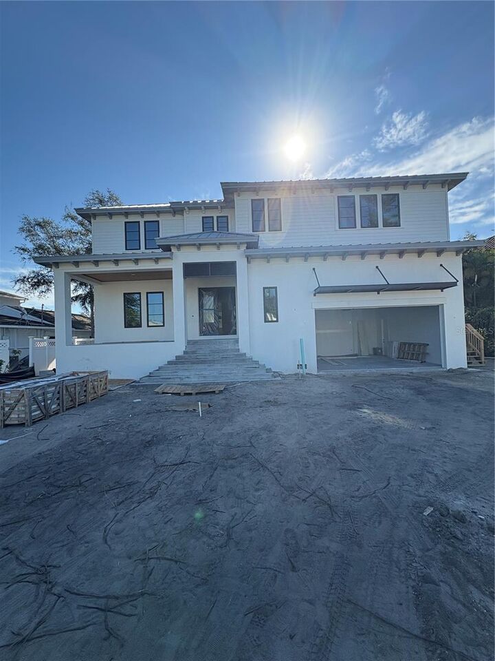 Property Photo: 559 W Davis Boulevard FL 33606