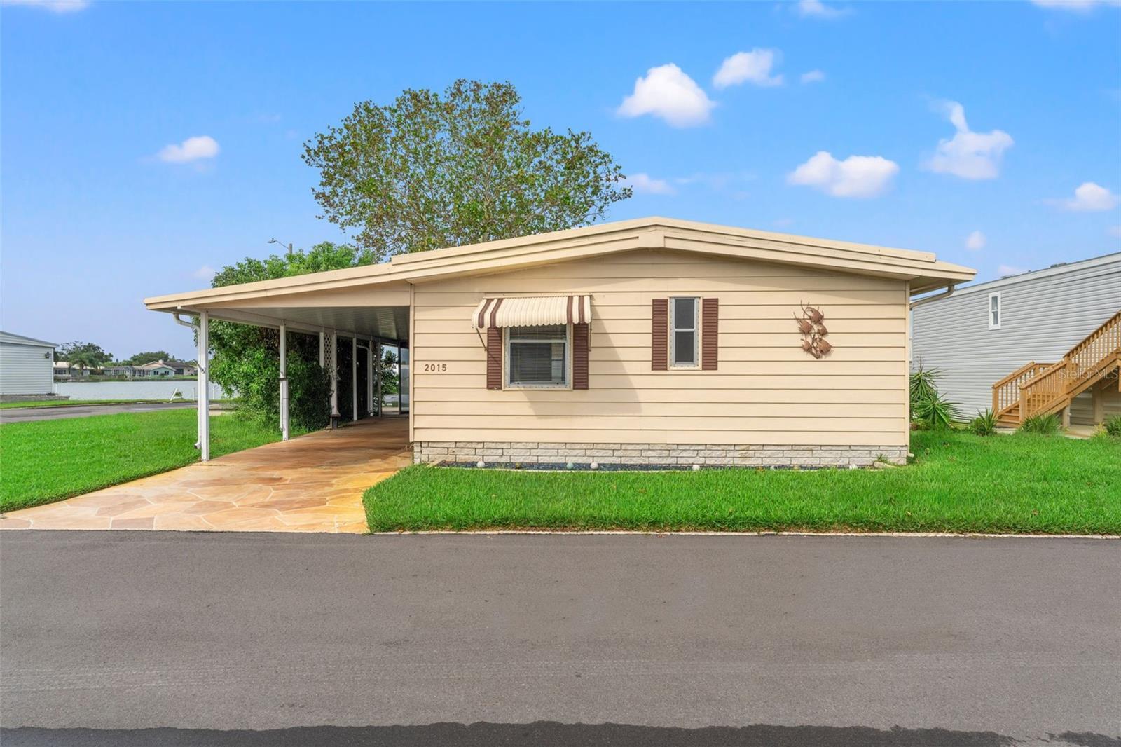 Property Photo: 2015 Waterview Drive FL 34691