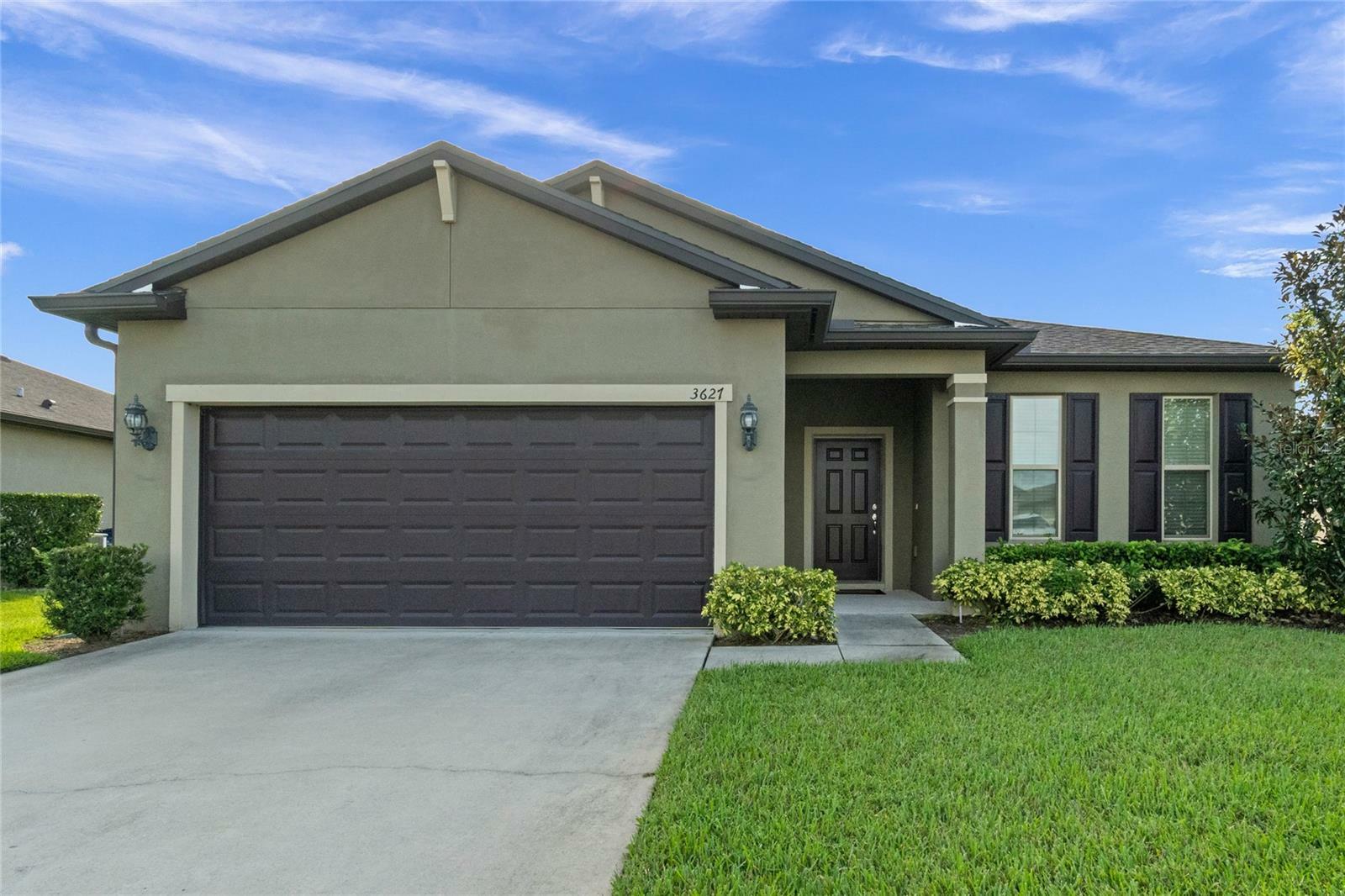 Property Photo:  3627 Vega Creek Drive  FL 34772 