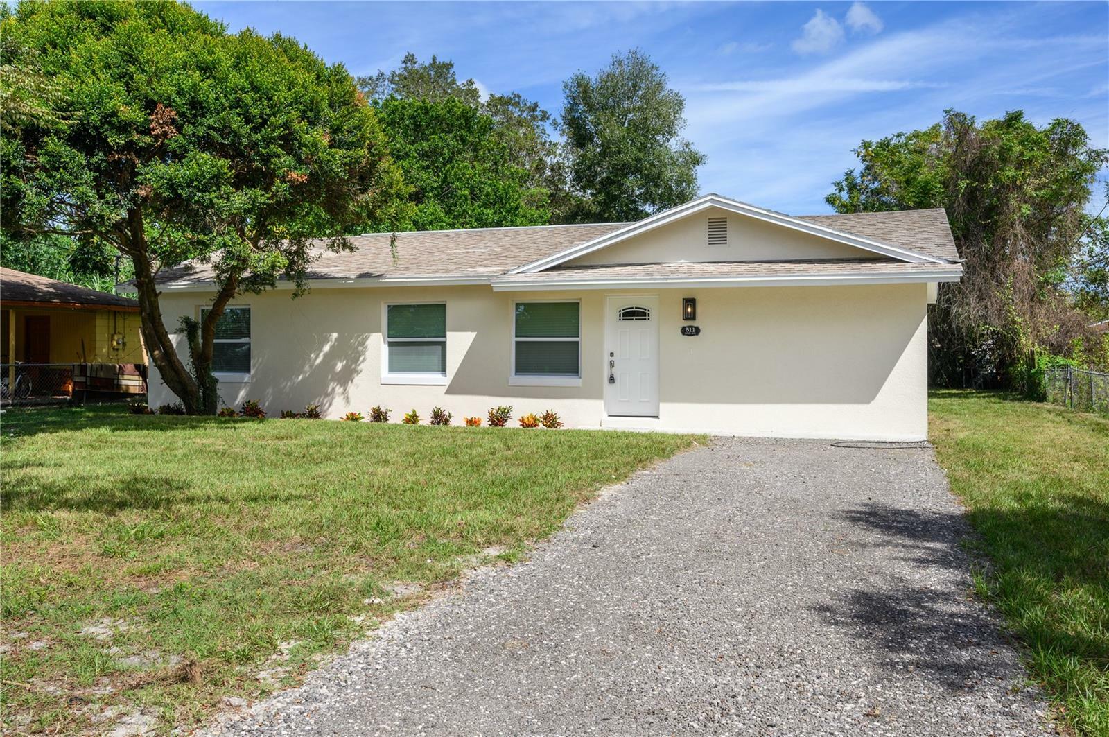 Property Photo:  511 Reed Avenue NE  FL 32765 