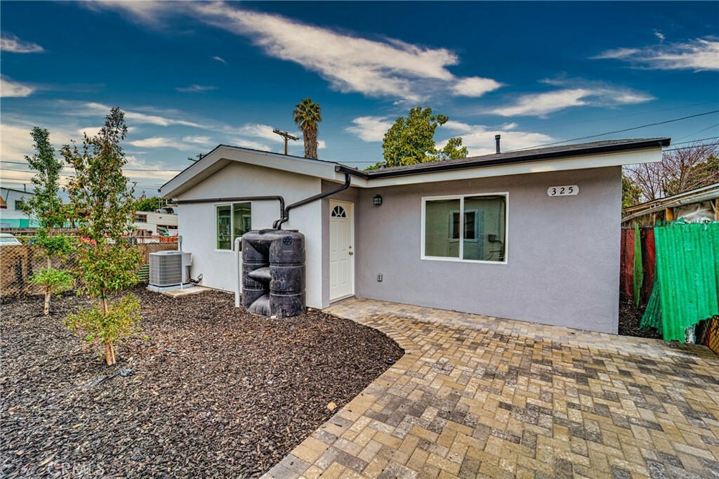 Property Photo:  323 E 93rd Street  CA 90003 