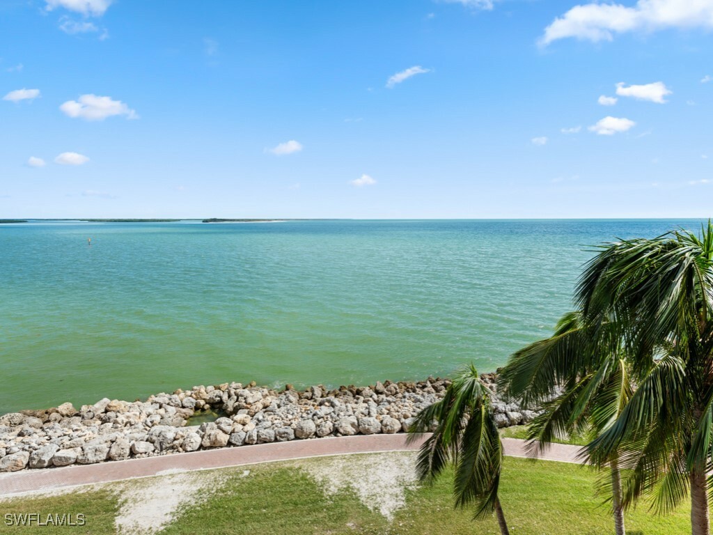 Property Photo:  970 Cape Marco Drive 402  FL 34145 