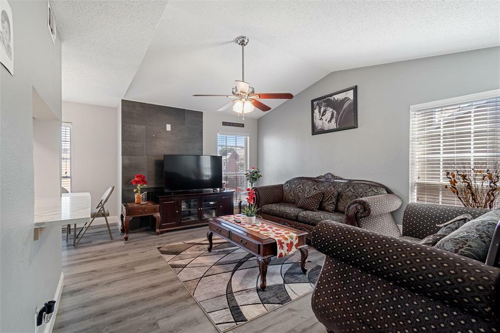 Photo de la propriété:  3621 W Northgate Drive 229  TX 75062 