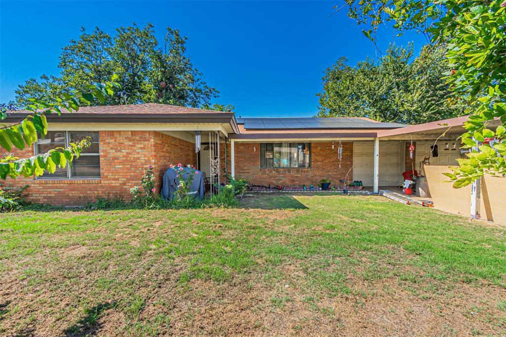 Property Photo:  1206 John Reagan Street  TX 76126 