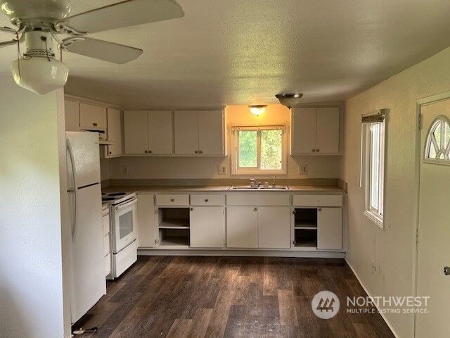 Property Photo: 105 Cox 15 WA 98223