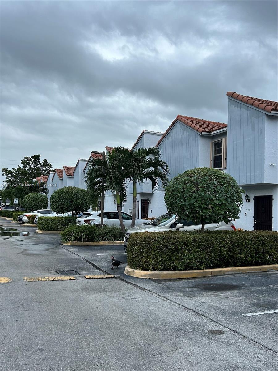 Property Photo:  5301 W 24th Ct 5301  FL 33016 