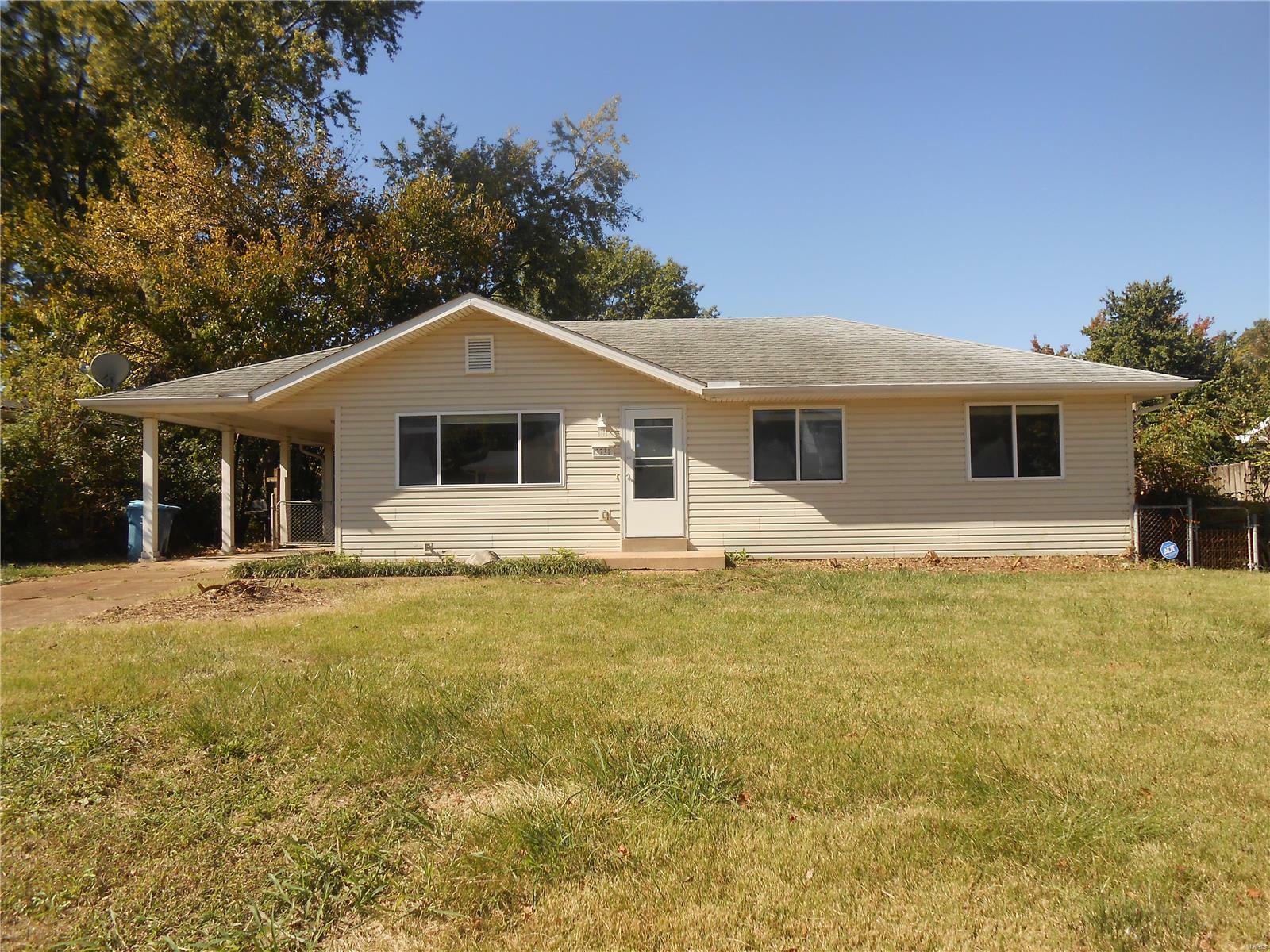 Property Photo:  2731 Lakeport Drive  MO 63043 