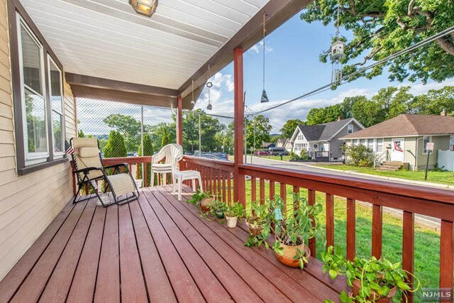 Property Photo:  25 Captolene Avenue  NJ 07403 