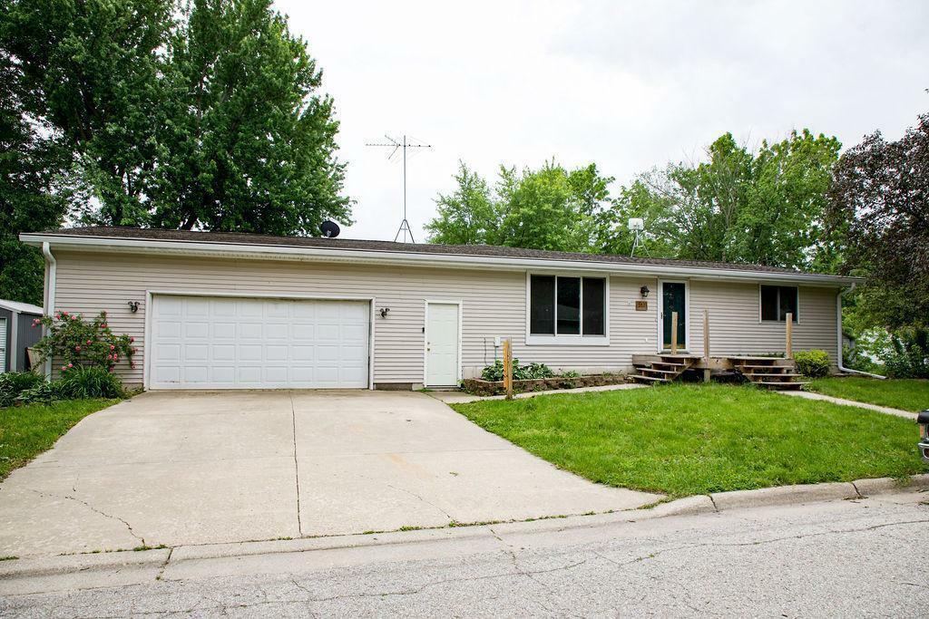 Property Photo:  203 Nelson Avenue  MN 55953 