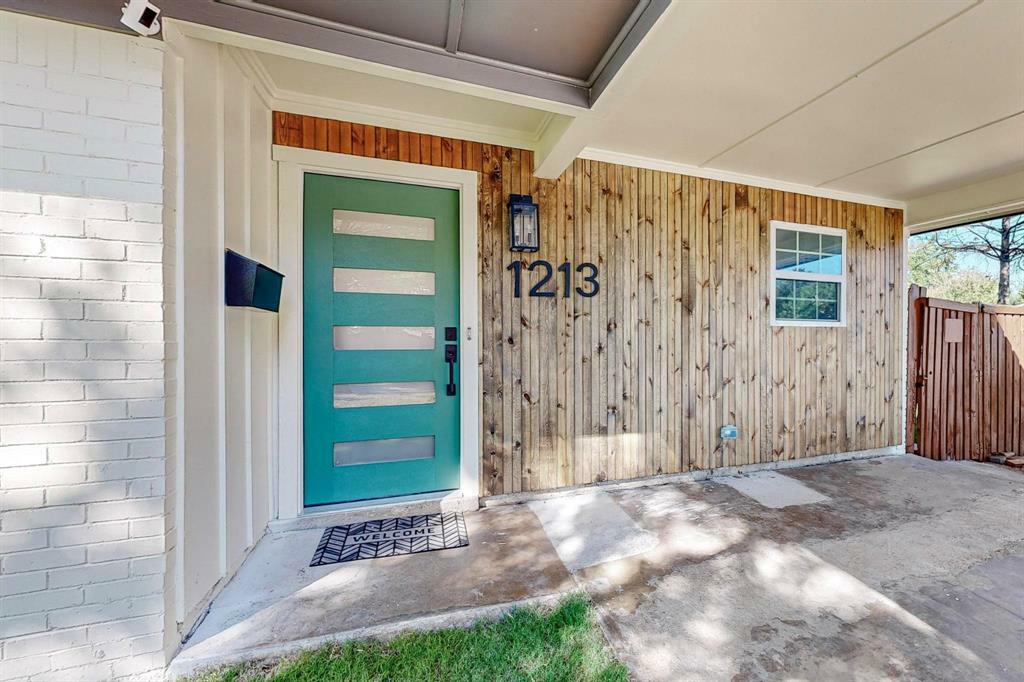 Property Photo:  1213 Mohawk Drive  TX 75061 